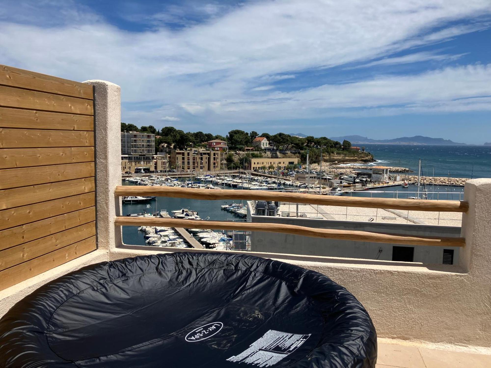شقة T2 Vue Sur Le Port Jacuzzi Terrasse Et Parking كاري-لو-رويه المظهر الخارجي الصورة